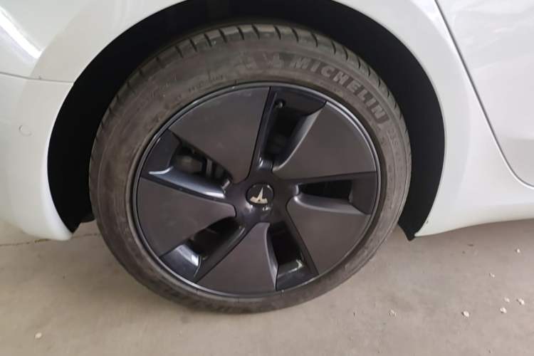 Used Tesla Model 3 2021 Standard Range Rear-Drive Upgraded Version
