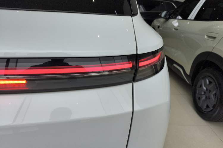 Used Li Auto L7 2023 Air model Exterior 3