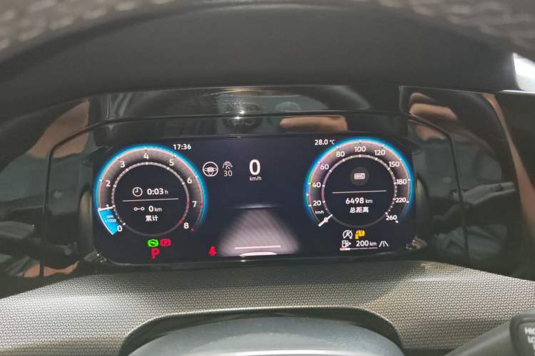 Used Volkswagen Golf 2025 300TSI R-Line Instrument Cluster