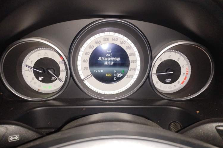 Used Mercedes-Benz E-Class 2015 Restyled E 260 L Sport Edition Instrument Cluster