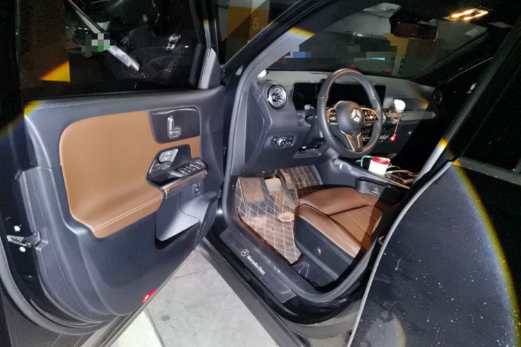 Used Mercedes-Benz GLB 2022 GLB 200 Dynamic Edition Driver Seat