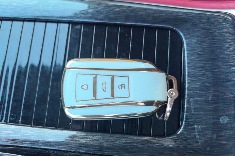 Used Dongfeng Aeolus Yixuan MAX 2021 1.5T Ultra-Stylish Trendsetter Edition