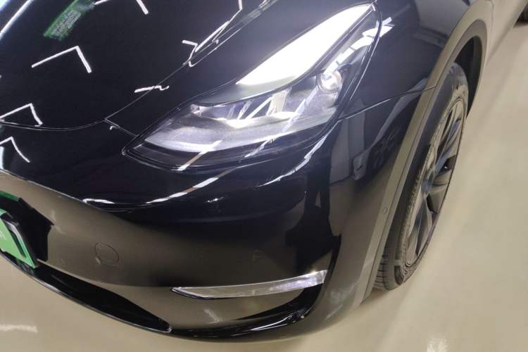 Used Tesla Model Y 2023 Long-Range All-Wheel-Drive Version