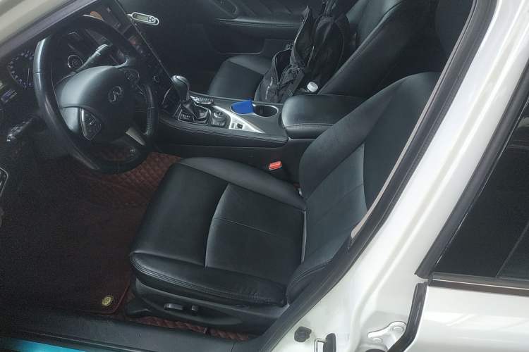 Used Infiniti Q50L 2015 2.0T Comfort Edition Left Front Seat