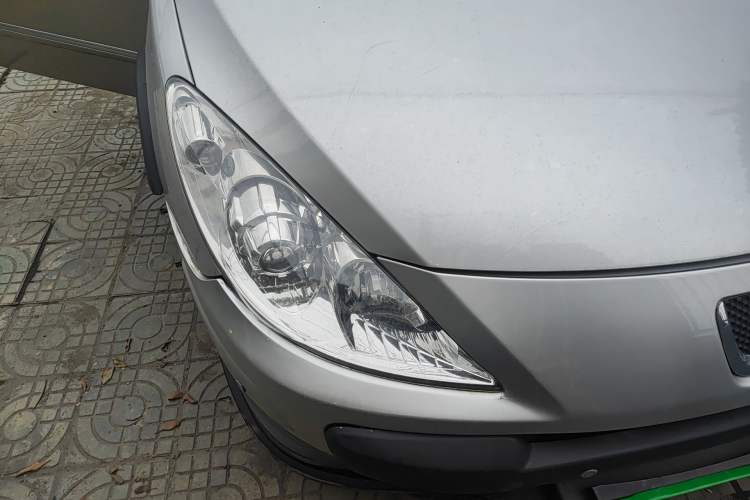 Used Peugeot 307 2012 Hatchback 1.6L Automatic Comfort Edition Right Front Headlight