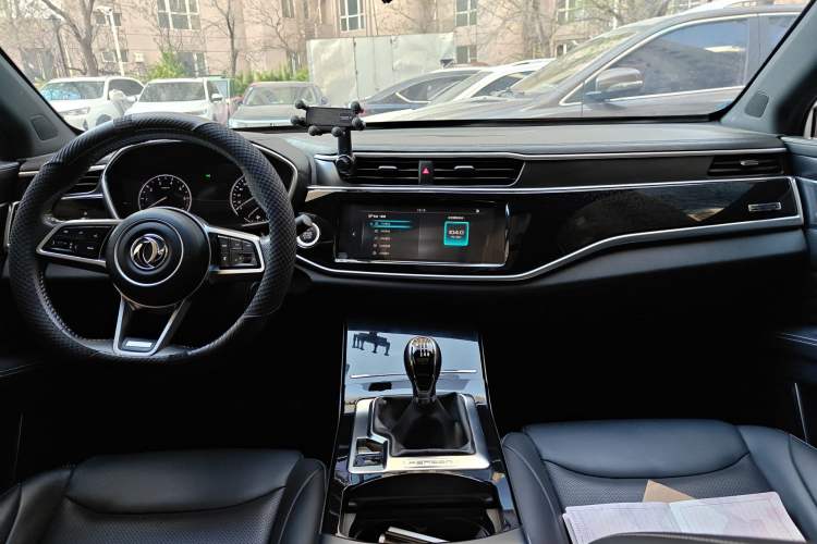 Used Dongfeng Fengon ix5 2019 220T Manual Smart Version China V Standard Center Console