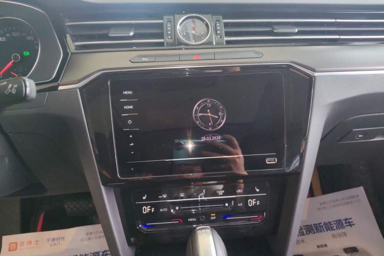 Used Volkswagen Magotan 2020 330TSI DSG Leading Model Audio And AC Panel