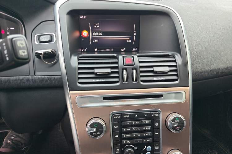 Used Volvo XC60 2017 T5 Smart Upgrade Edition