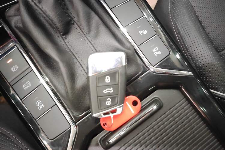 Used Volkswagen Passat 2023 330TSI Starry Luxury Edition Vehicle Key