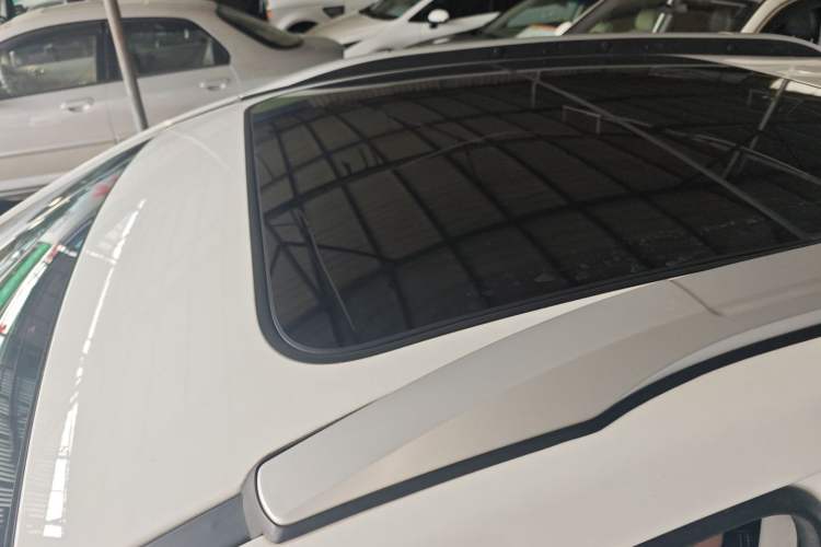 Used BYD Yuan New Energy 2019 EV360 Smart Connect Enjoyment Model Roof