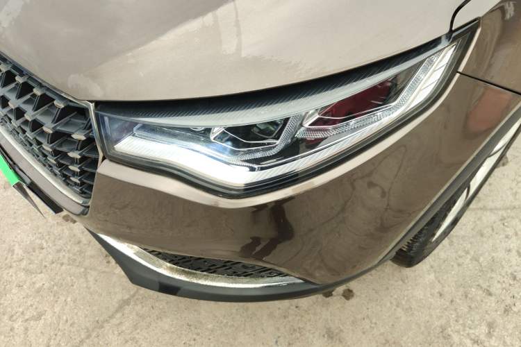 Used Zotye T700 2017 1.8T Dual-Clutch Luxury Model