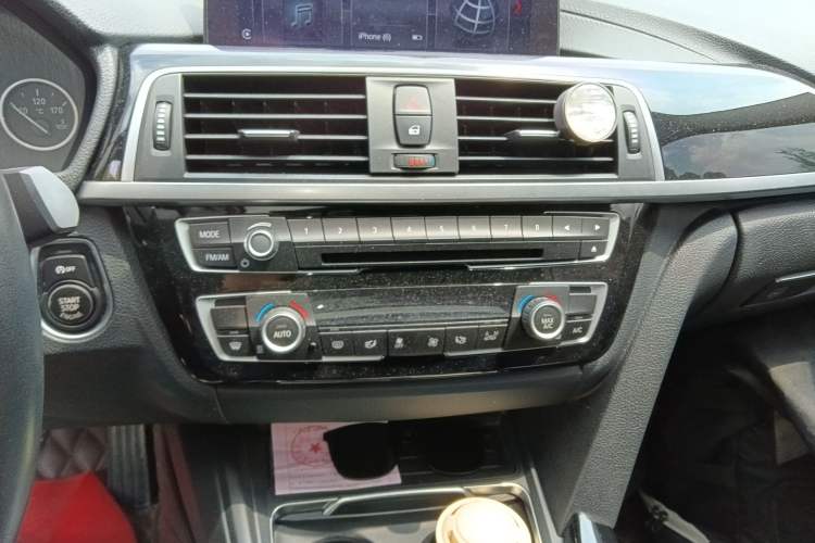 Used BMW 3 Series 2019 320Li Fashion Model Audio And AC Panel