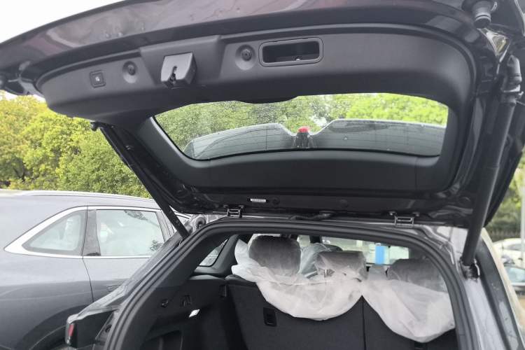 Used CHANGAN CS75 PLUS 2025 4th Generation 1.5T New Blue Whale Smart Flagship Version
