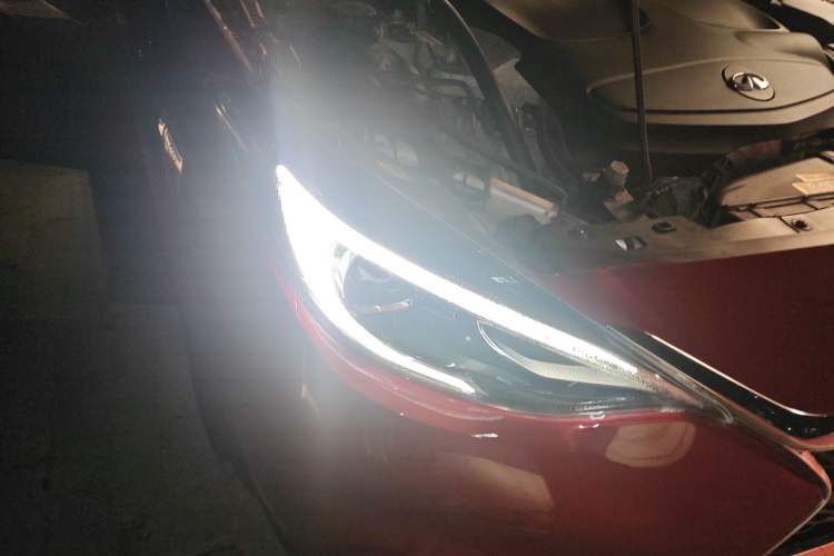 Used Infiniti QX30 2017 1.6T Two-Wheel-Drive Sport Edition