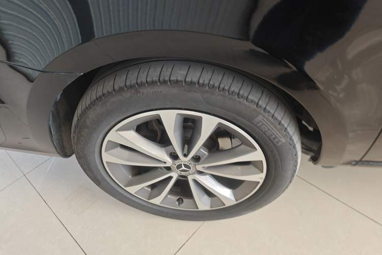 Used Mercedes-Benz V-Class 2020 V 260 Avantgarde Edition