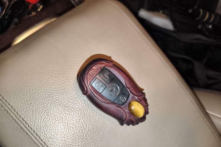 Used Mercedes-Benz R-Class 2010 R 350 L 4MATIC Vehicle Key