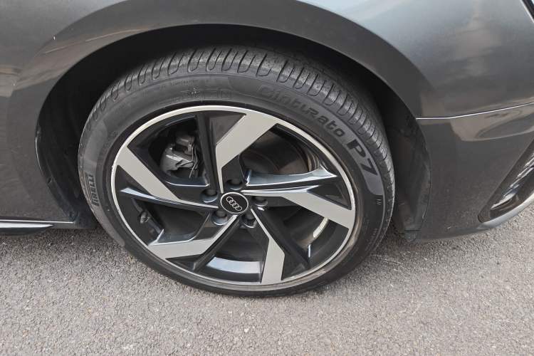 Used Audi A4L 2023 40 TFSI Bang & Olufsen Starry Night Edition