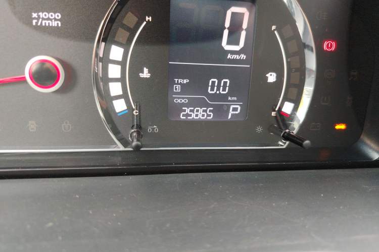 Used Roewe 350 2014 1.5L Automatic Xunyue Version Odometer Close Up