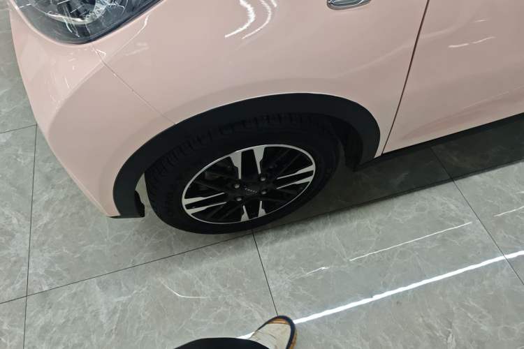 Used Chery Little Ant 2022 Restyled Version Sweet Pink Edition Half-Sugar Version 30.6 kWh 30 kW 301 km
