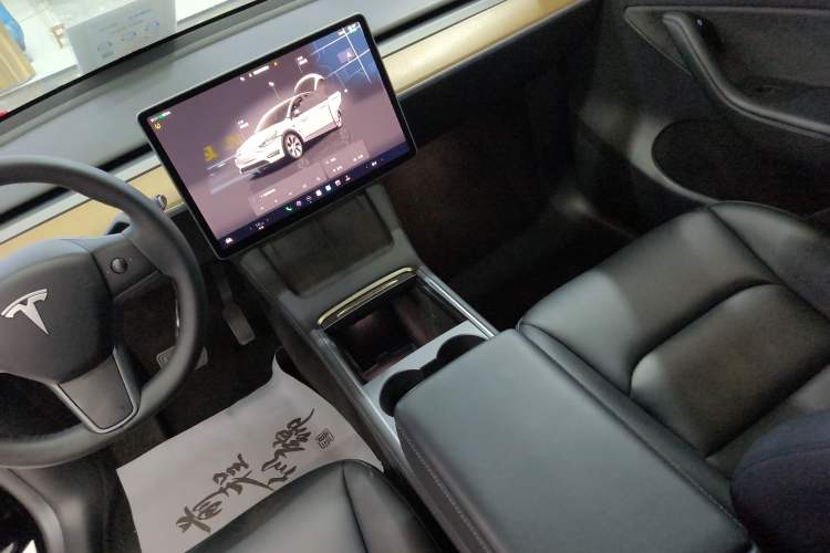 Used Tesla Model Y 2022 Rear-Wheel-Drive Version
