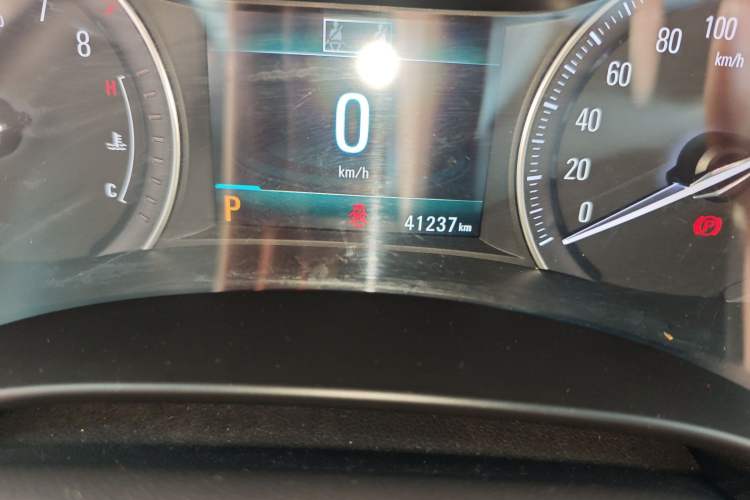 Used Buick GL6 2018 18T 6-Seater Prestige Model
