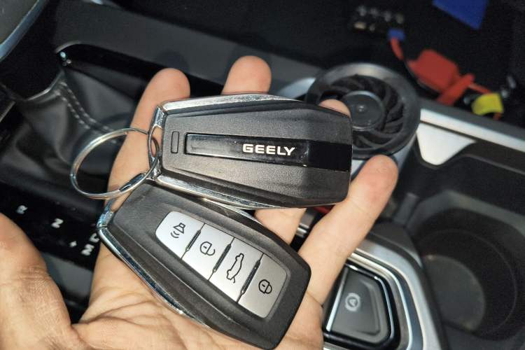 Used Geely Auto Emgrand 2022 4th Generation 1.5L CVT Luxury Model Vehicle Key