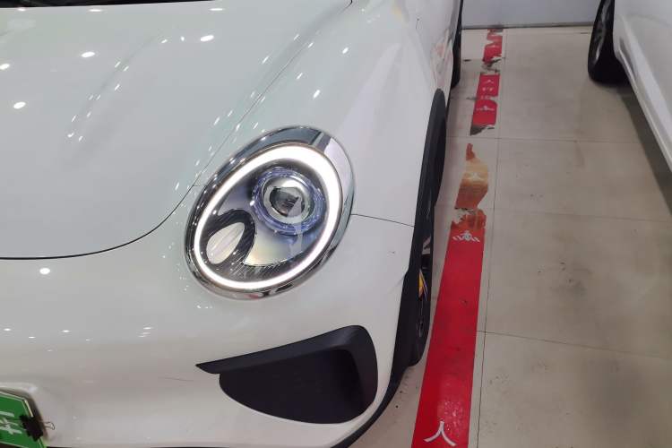 Used ORA Good Cat GT 2023 Mulan Edition 401km Prestige Version Left Front Headlight