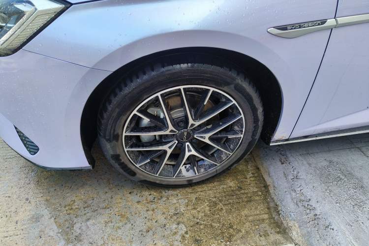 Used BYD Seal 2024 HONOR Edition DM-i 1.5L 121km Prestige Model
