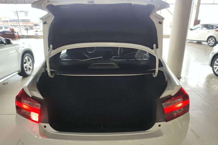 Used Honda City Classic 2012 1.5L Automatic Elite Edition Trunk