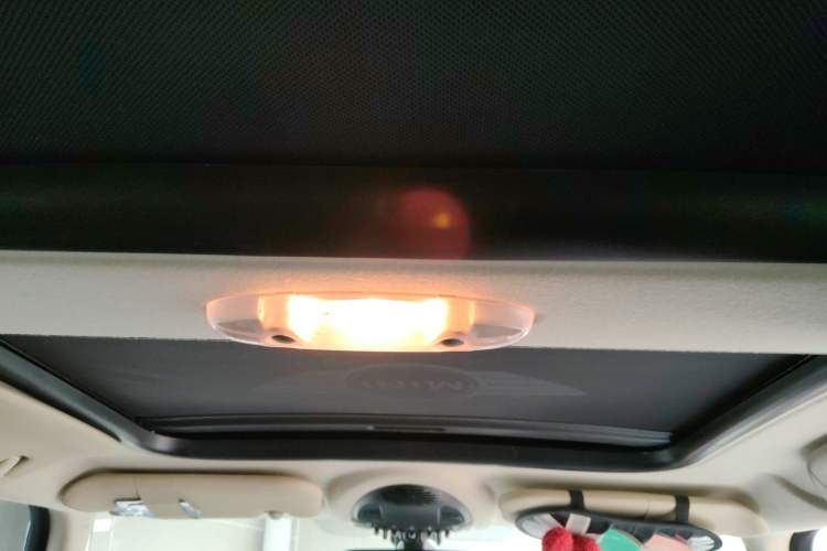 Used MINI MINI 2011 1.6L COOPER Fun
