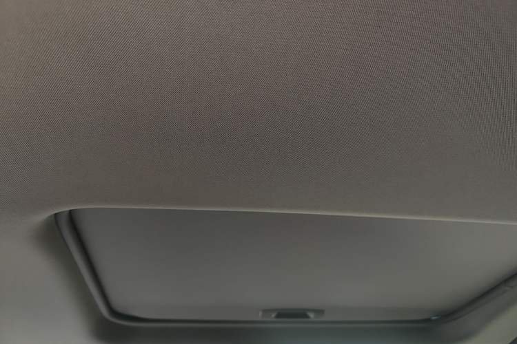 Used Toyota Granvia 2024 2.5L Hybrid Prestige PLUS Four-Wheel Drive Version
