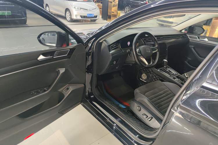 Used Volkswagen Magotan 2020 330TSI DSG Luxury Edition
