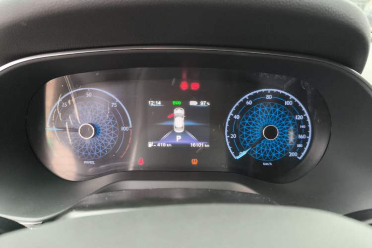 Used Hongqi E-QM5 2022 431 km Charge & Enjoy Edition Instrument Cluster