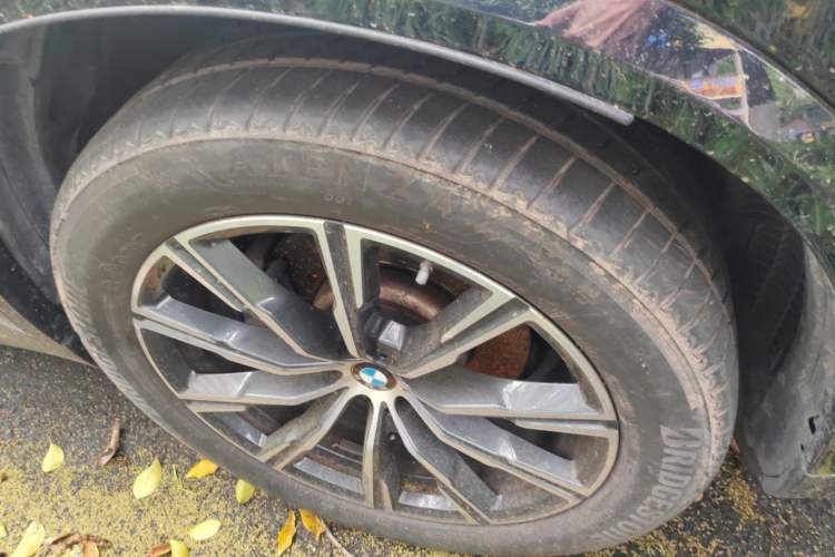 Used BMW X5 2020 xDrive30i M Sport Package Right Front Wheel Hub