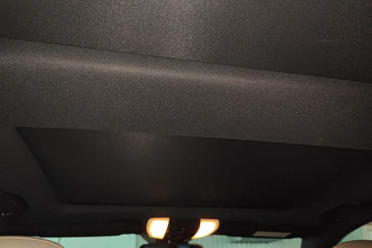 Used Mercedes-Benz C-Class 2011 C 200 Fashion Travel Edition