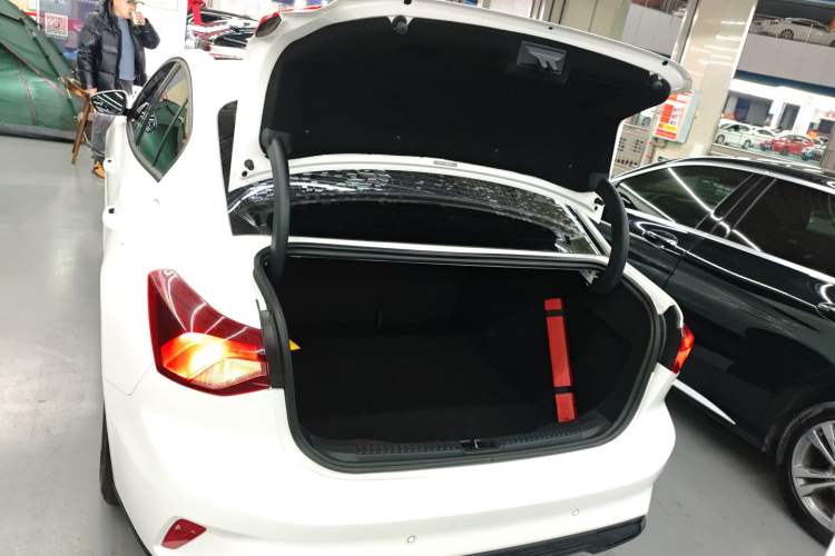 Used Ford Focus 2022 Sedan EcoBoost 180 Automatic Performance Edition