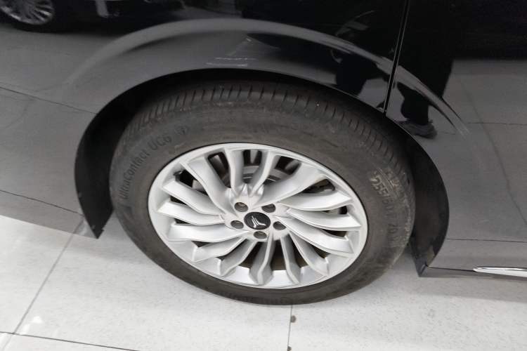 Used VOYAH Dream 2024 PHEV Extended-Range Premium Edition
