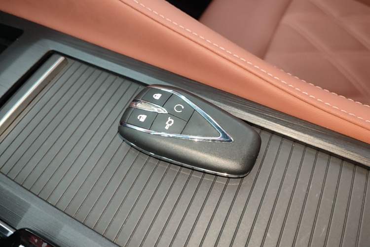 Used CHANGAN CS75 PLUS 2023 3rd Generation 1.5T Automatic Prestige Model
