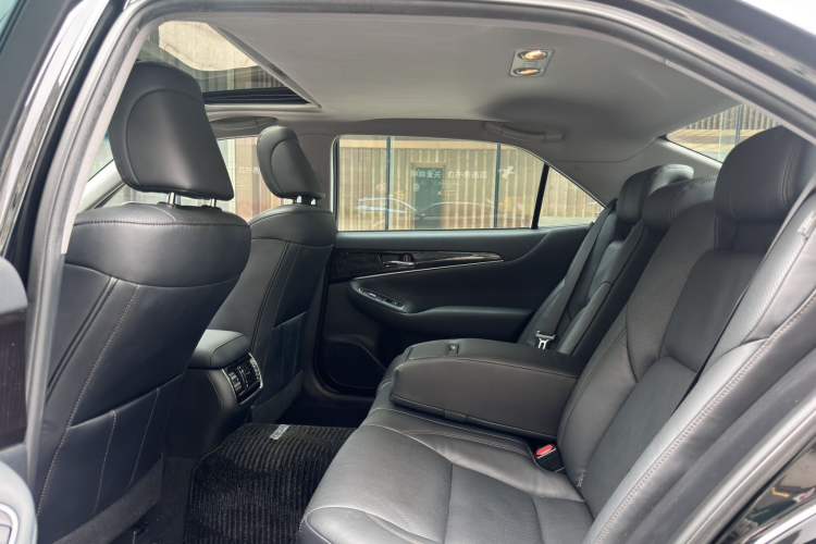 Used Toyota Crown 2015 2.5L Smart Edition Left Rear Seat