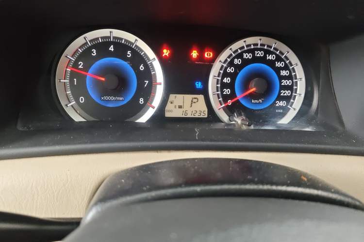 Used Toyota Corolla EX 2013 1.6L Automatic Luxury Edition