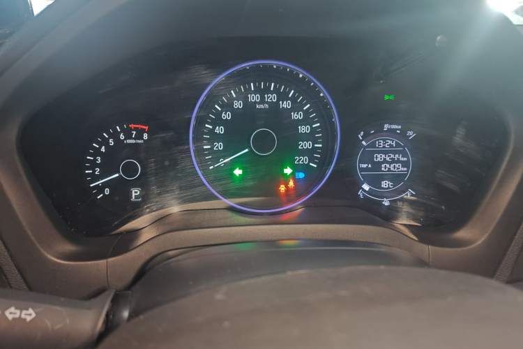 Used Honda Vezel 2020 1.5L CVT Pioneer Edition
