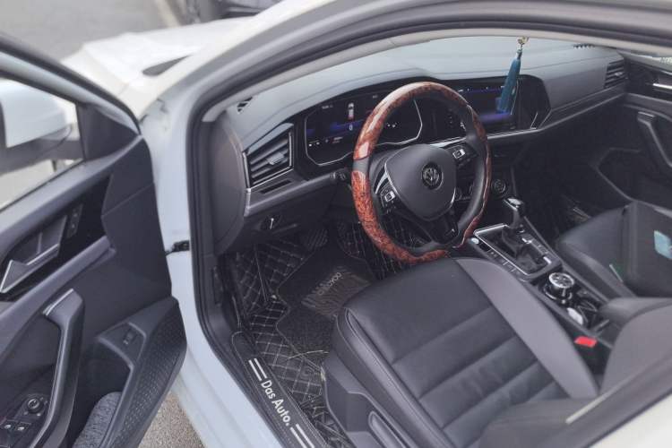 Used Volkswagen Sagitar 2021 280TSI DSG Excellence Edition Driver Seat