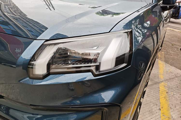 Used AION V 2024 Aion Tyrannosaurus 520 LiDAR Edition Left Front Headlight