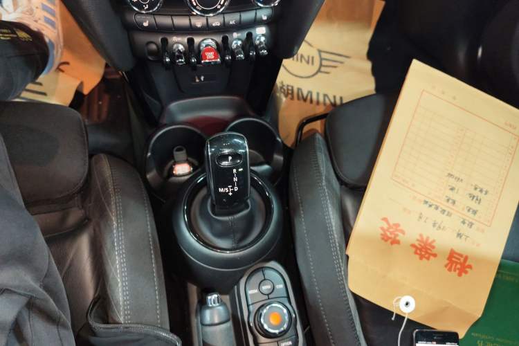 Used MINI 2019 1.5T COOPER Classic Edition Five-Door Version
