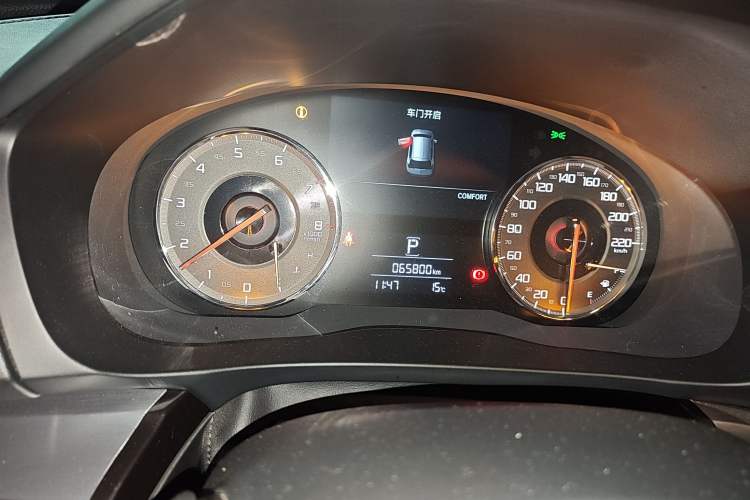 Used Acura CDX 2016 1.5T Two-Wheel Drive Deluxe Edition