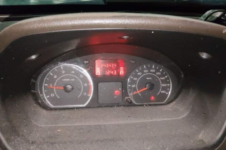 Used Wuling Rongguang 2014 1.2L S Base Model
