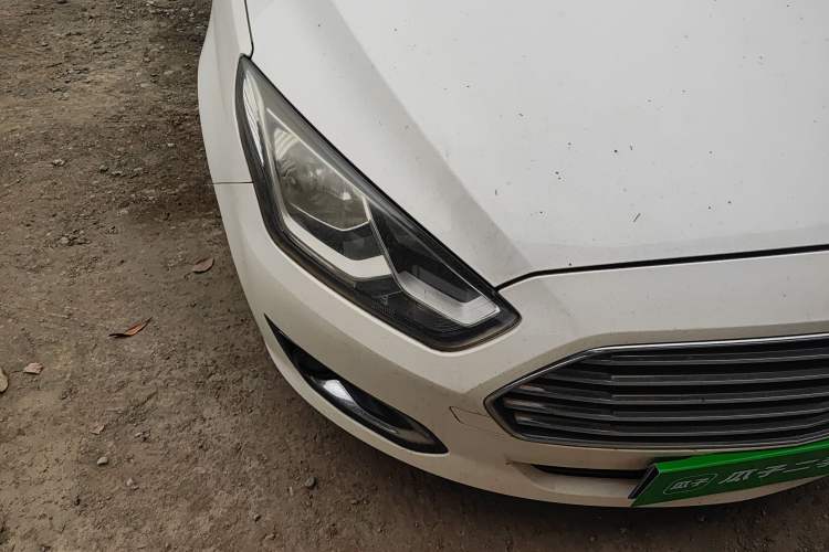 Used Ford Escort 2015 1.5L Manual Fashion Edition