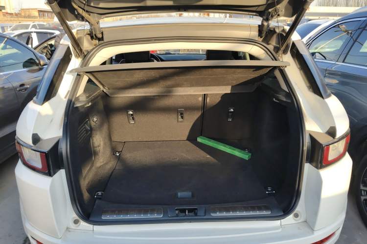 Used Land Rover Range Rover Evoque 2018 240 PS SE DYNAMIC Smart Edition