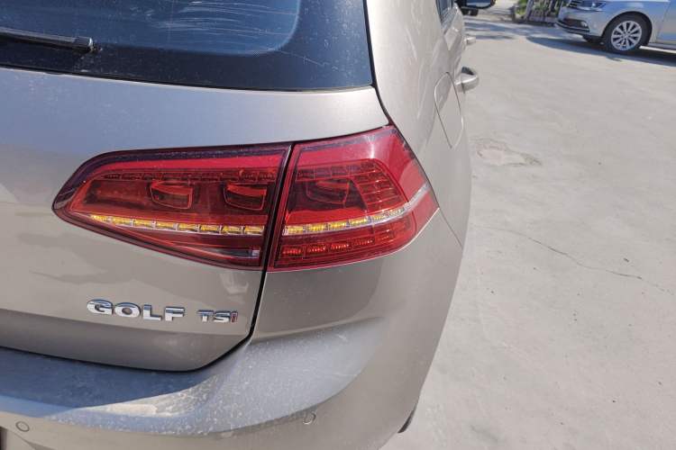 Used Volkswagen Golf 2015 1.4TSI Automatic Flagship Model Right Rear Taillight