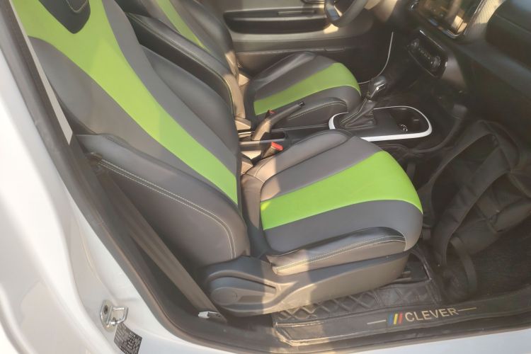 Used Roewe Clever 2021 302 km New Four-Seater Super-Efficient Version
